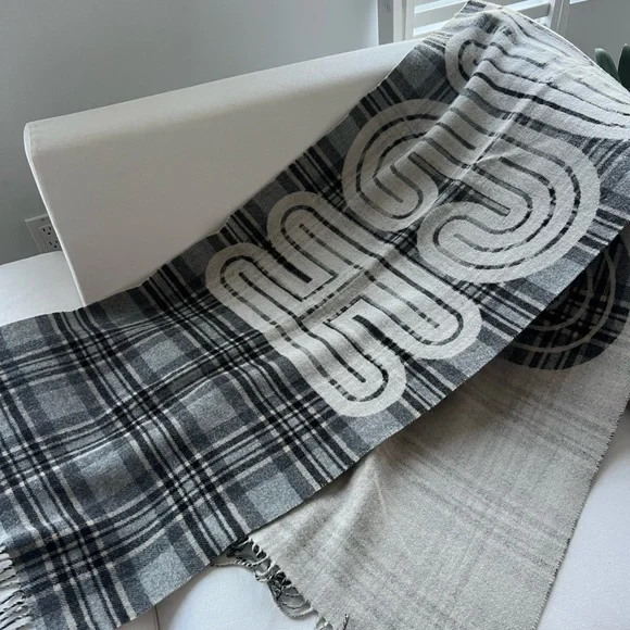 Coach Reversible Scarf - Picture 2 of 2